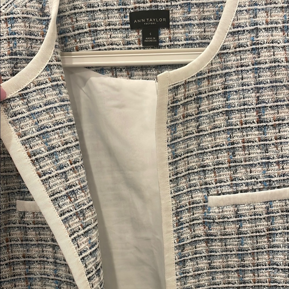 Ann Taylor Blue and White Tweed Jacket - Picture 4 of 10